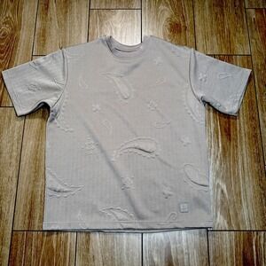 NWOT Saints Studio Men's Apparel Taupe Color  Embossed T- Shirt Size Small